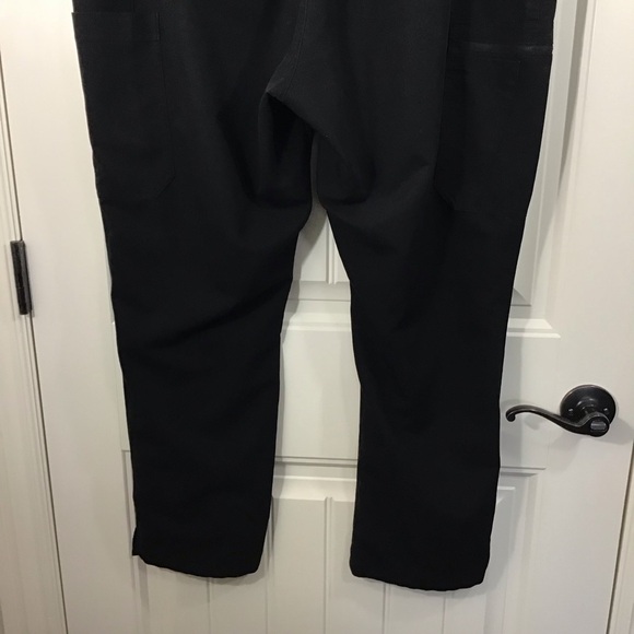 FIGS Yola Skinny Scrub Pants in Black Size XLarge Petite. - Picture 8 of 11
